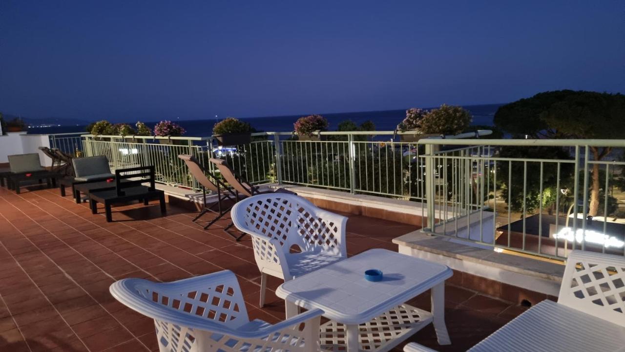 Reale Apartments Terracina Buitenkant foto