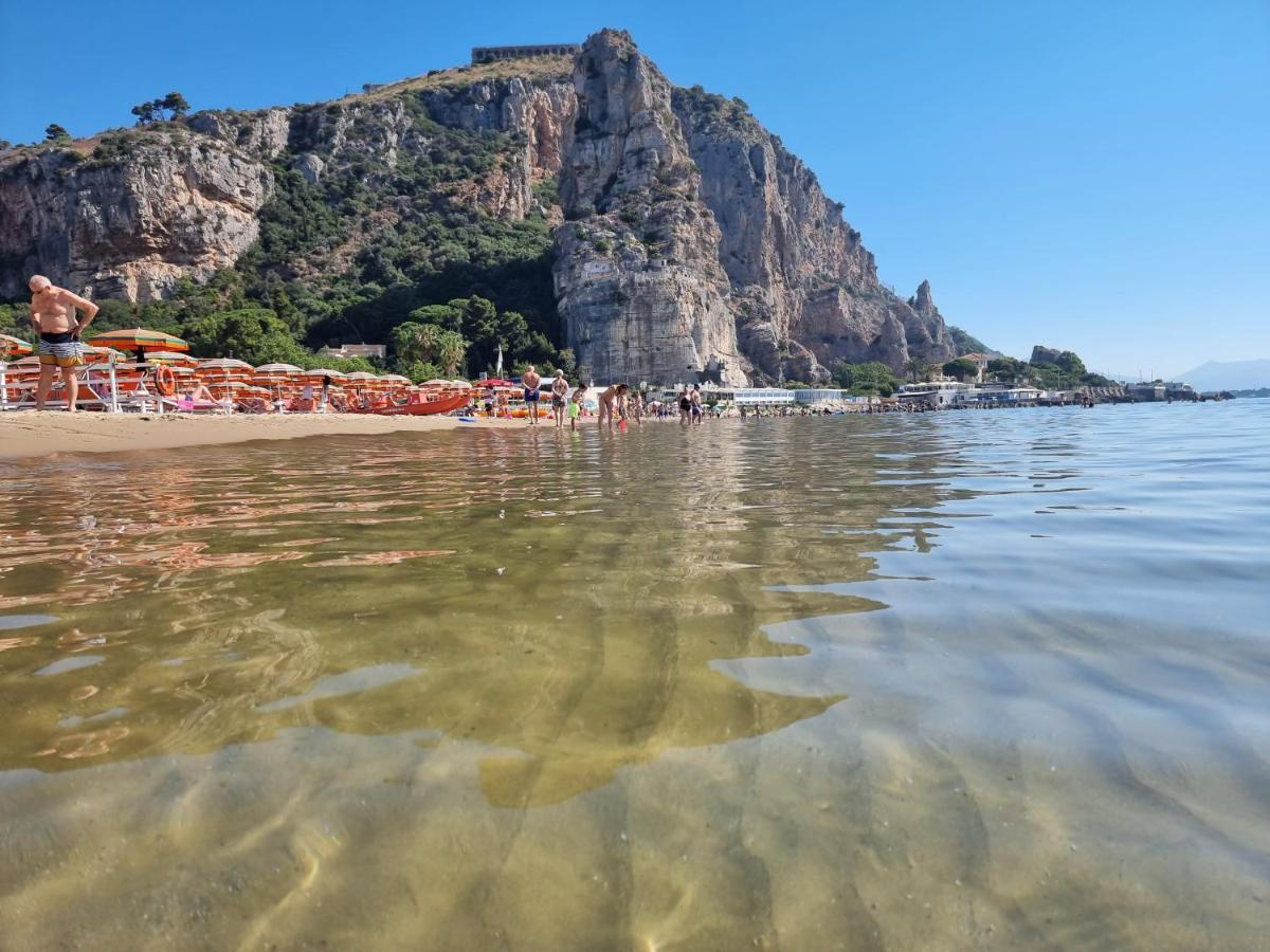 Reale Apartments Terracina Buitenkant foto